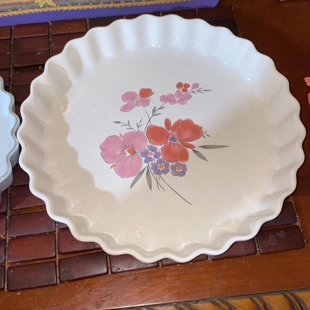 Vintage Galleria Collection Stoneware Quiche Plate 10” NEW Floral design